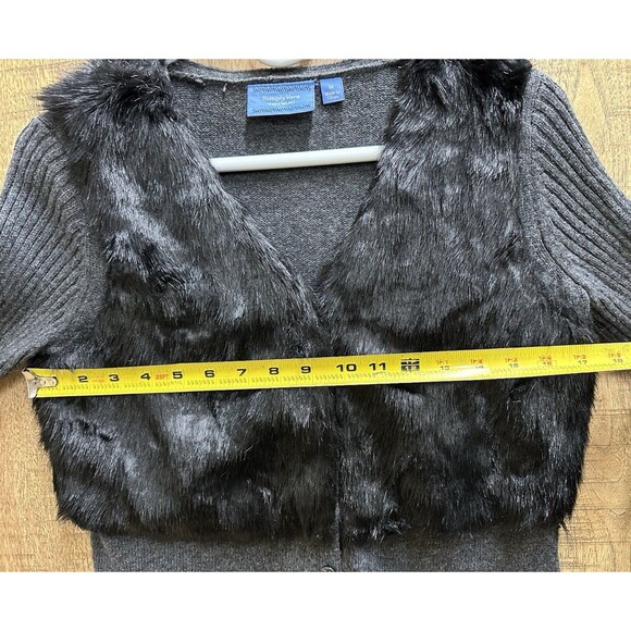 Simply Vera Vera Wang women size M black and gray faux fur button cardigan - Picture 7 of 9
